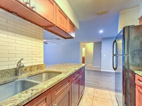213 Berry Tree Pl in Brandon, FL - Building Photo - Building Photo