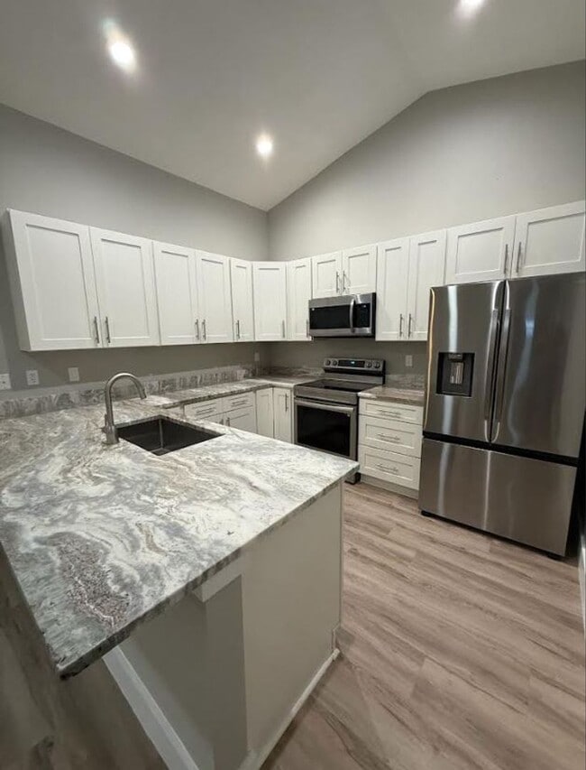 1374 SW Hunnicut Ave in Port St. Lucie, FL - Building Photo - Building Photo
