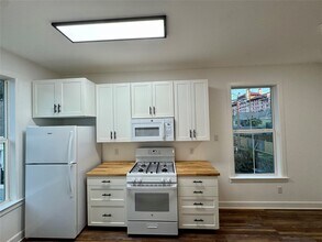 2119 Avenue O 1/2 in Galveston, TX - Building Photo - Building Photo