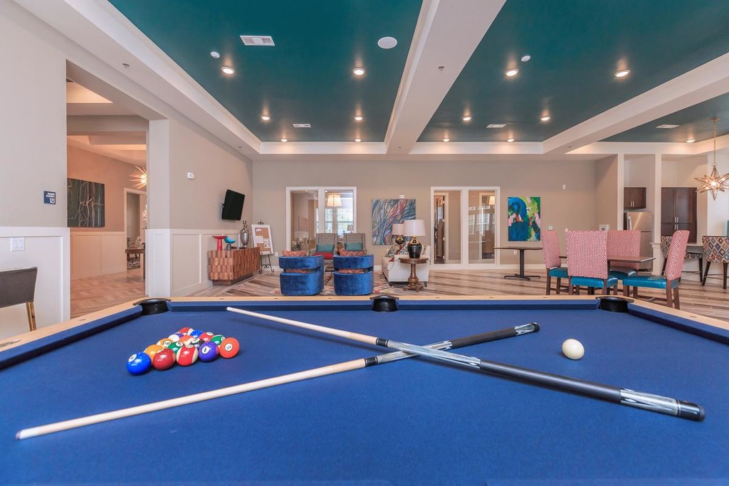 Parkdale Villas Apartments in Denison, TX