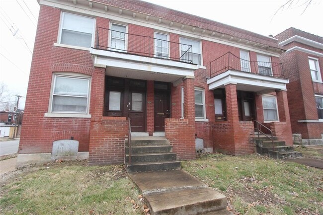 property at 3502 Arsenal St