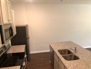 454 Oakwood Dr NW in Milledgeville, GA - Foto de edificio - Building Photo