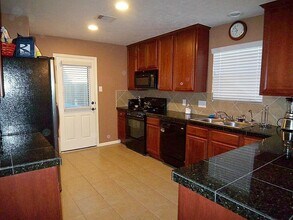 10838 Windfern Lakes St in Houston, TX - Building Photo - Building Photo