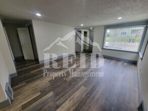 1212 Evans Ave W in Bremerton, WA - Building Photo - Building Photo