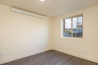 5822 26th Ave NW in Seattle, WA - Building Photo - Building Photo