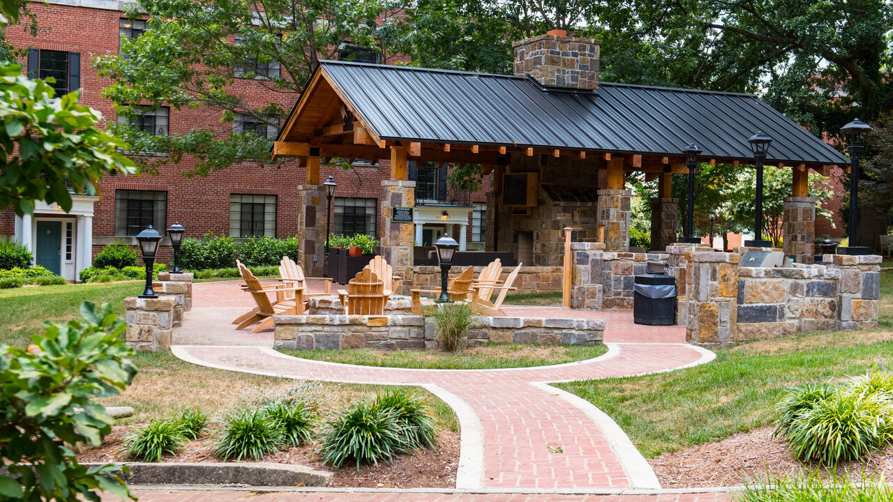 Cameron Court & The Shelton Apartments in Raleigh, NC - Building Photo