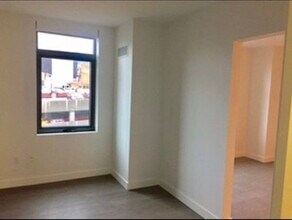 80 Fenwood Rd in Boston, MA - Building Photo - Building Photo