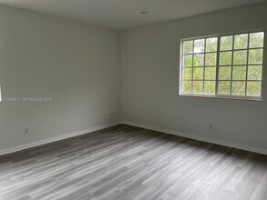 2736 SW 81st Terrace in Miramar, FL - Building Photo - Building Photo