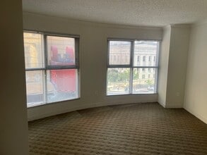 777 7th St NW, Unit #408 in Washington, DC - Foto de edificio - Building Photo