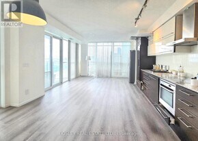 770 Bay St. in Toronto, ON - Building Photo