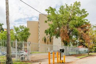 Helen Sawyer in Miami, FL - Building Photo - Building Photo