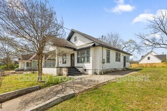 913 S Highland Park Ave in Chattanooga, TN - Building Photo - Building Photo