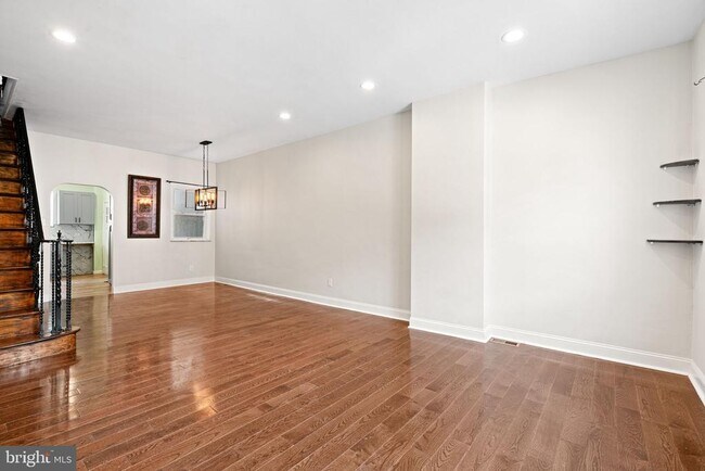 2725 E Indiana Ave in Philadelphia, PA - Building Photo - Building Photo