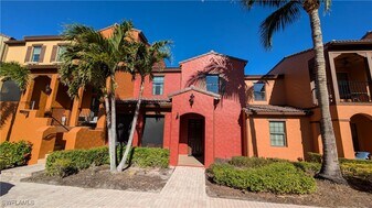 9055 Capistrano St N in Naples, FL - Building Photo