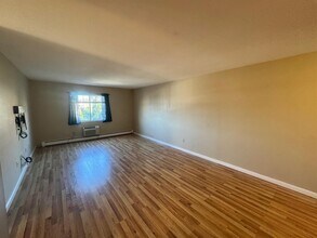 474 Broadway, Unit 28 in Somerville, MA - Building Photo - Building Photo