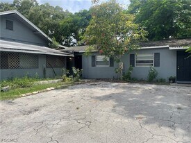 1840 Lafayette St in Ft. Myers, FL - Building Photo