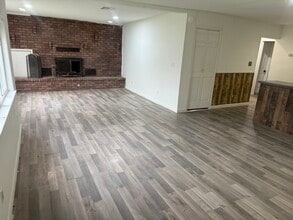1013 C St in Commerce, OK - Building Photo - Building Photo