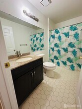 87 Sapphire Ln in Franklin Township, NJ - Building Photo - Building Photo