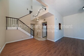 2890 E Huntington Blvd in Fresno, CA - Building Photo - Building Photo