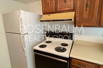 2625 N Alvernon Way in Tucson, AZ - Foto de edificio - Building Photo