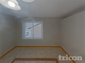 2605 Eastman Dr in St. Paul, MN - Foto de edificio - Building Photo