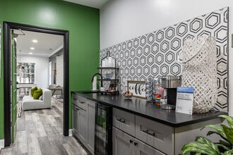 Shiloh Green in Kennesaw, GA - Building Photo - Interior Photo