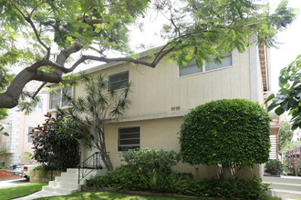 315 S Almont Dr in Beverly Hills, CA - Building Photo - Primary Photo