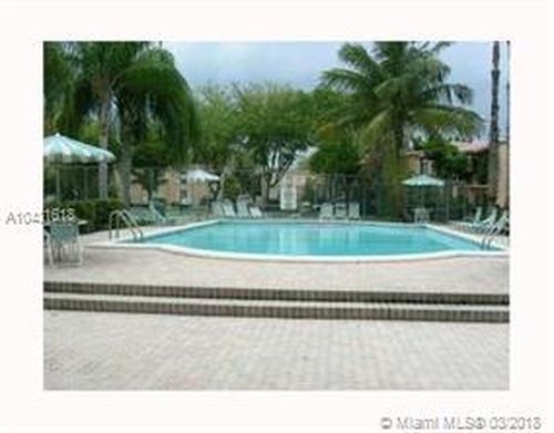 10790 N Kendall Dr-Unit -UnitC23 in Miami, FL - Building Photo - Building Photo