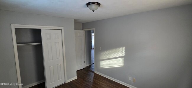 2420 Farnsley Rd in Louisville, KY - Building Photo - Building Photo