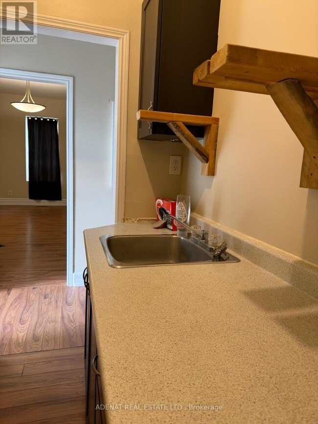 19734 Airport Rd in Caledon, ON - Building Photo - Building Photo