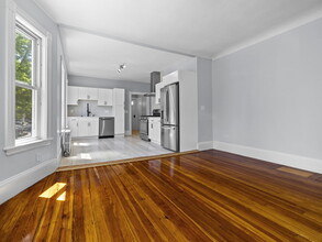 344 Summer St, Unit 3-bed 2-bath in Somerville, MA - Building Photo - Building Photo