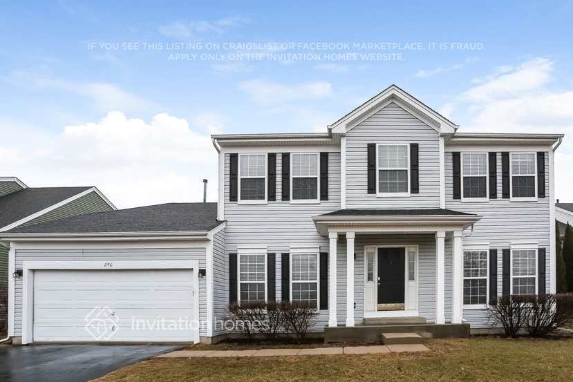 290 S Annandale Dr in Lake In The Hills, IL - Building Photo
