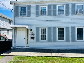 22-24-24 Jane St in Saugerties, NY - Building Photo - Building Photo