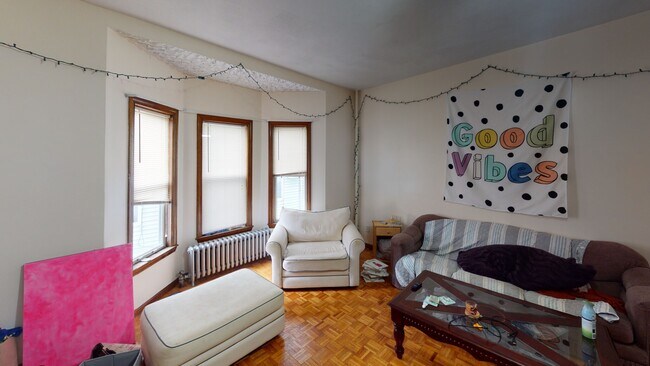 240 School St in Somerville, MA - Building Photo - Building Photo