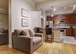 300 W 3rd St in Austin, TX - Building Photo