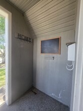 1563-MHH1563 6th St NW in Salem, OR - Foto de edificio - Building Photo