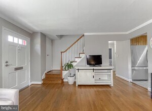 13519 Grenoble Dr in Rockville, MD - Building Photo - Building Photo