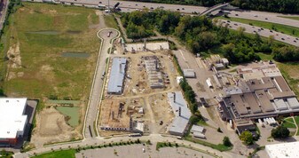 Graphite Oakley in Cincinnati, OH - Building Photo