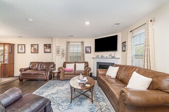 1642 Gaston Mountain Dr in Dallas, NC - Building Photo - Building Photo