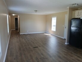 30 Rising Sun Ln in Kittrell, NC - Building Photo