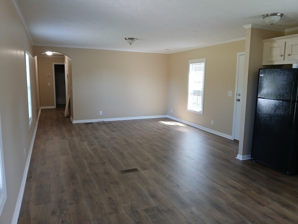 30 Rising Sun Ln in Kittrell, NC - Building Photo