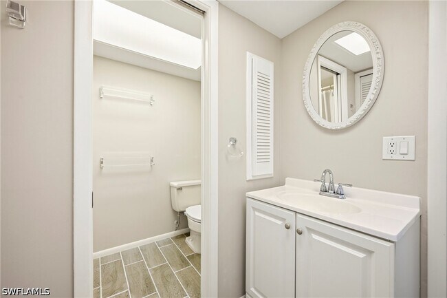 property at 1376 Chesapeake Ave