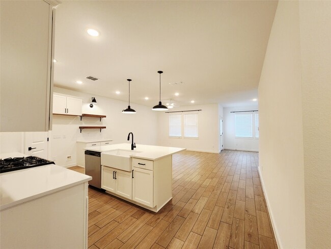 property at 8430 Bay Rdg Cir