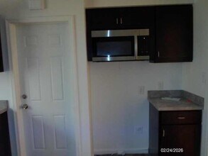 404 W Goldengate St in Detroit, MI - Building Photo - Building Photo