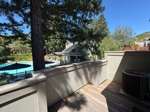 302 Sandpiper Ct in Novato, CA - Foto de edificio - Building Photo