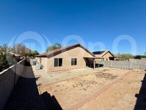 2021 E Caldwell St in Phoenix, AZ - Building Photo - Building Photo