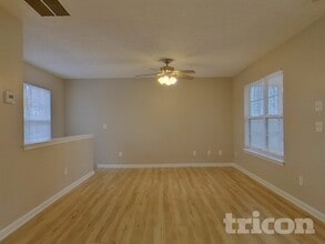 6450 Bonanza Trail in Gainesville, GA - Foto de edificio - Building Photo