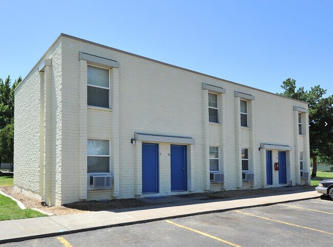 Escoshio Apartments in Mountain Home, ID - Foto de edificio - Building Photo