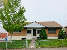 108 Toponce Drive, Unit #112 in Pocatello, ID - Building Photo