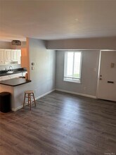 3 Osage Ct in Coram, NY - Building Photo - Building Photo